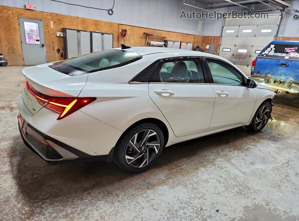 KMHLN4DJ3RU113029 2024 HYUNDAI ELANTRA White Առջևի աջ