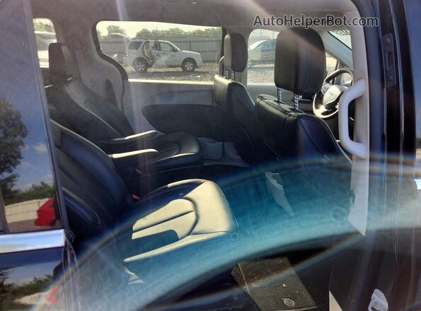 2C4RC1S74RR150064 2024 CHRYSLER PACIFICA Black Vista interior trasera