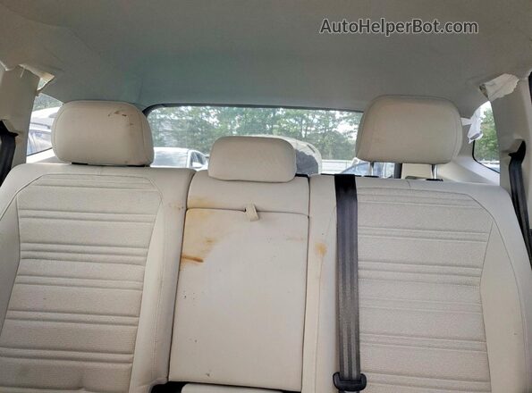 3VV0B7AX7NM157190 2022 VOLKSWAGEN TIGUAN Белый Вид задней части салона