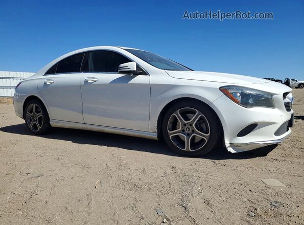 WDDSJ4EB6JN682299 2018 MERCEDES-BENZ CLA-CLASS White Դիմացի տեսք