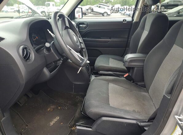 1C4NJRBB0GD686064 2016 JEEP PATRIOT Silver Առջևի վահանակի տեսք