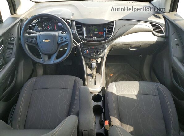 3GNCJLSB4KL401641 2019 CHEVROLET TRAX White Instrument cluster view