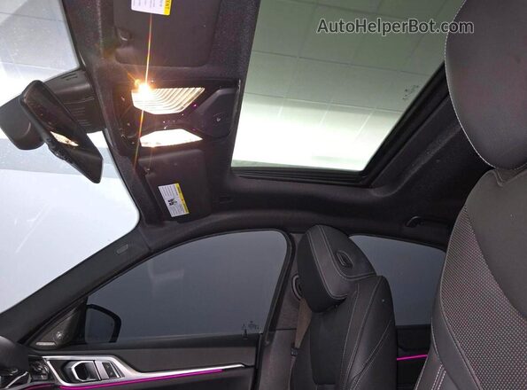 WBY73AW05PFN48939 2023 BMW I4 Black Widok wnętrza 360 stopni