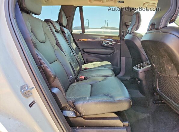 YV4A22PK5K1462730 2019 VOLVO XC90 White 