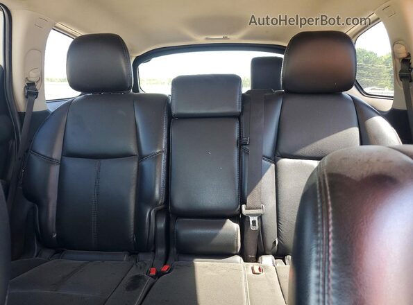 5N1DR2MN3KC600128 2019 NISSAN PATHFINDER Silver Вид задньої частини салону