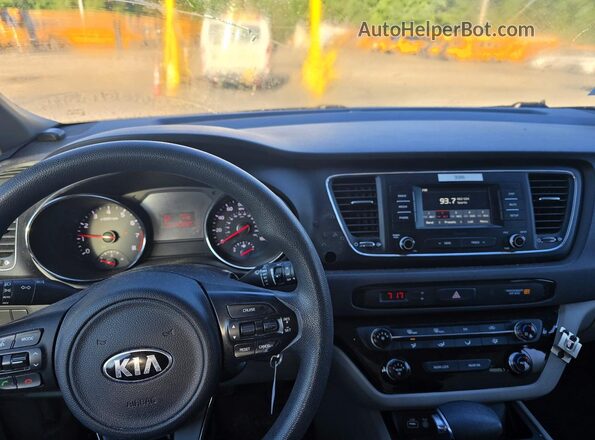 KNDMA5C1XJ6406169 2018 KIA SEDONA Gray ხელსაწყოთა პანელის ხედი