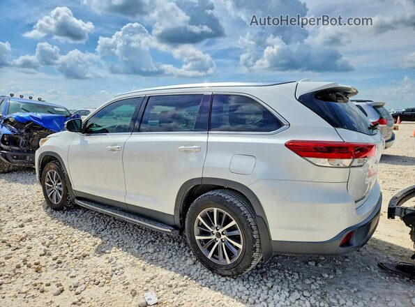 5TDKZRFH5KS555851 2019 TOYOTA HIGHLANDER White უკანა მარჯვენა