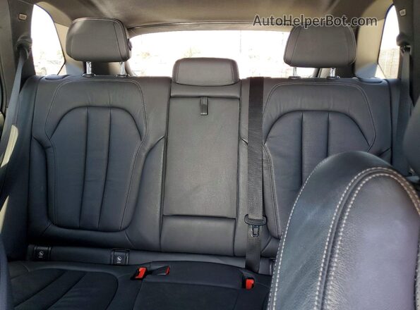 5UXCR6C54KLL38627 2019 BMW X5 White Սալոնի հետևի տեսք