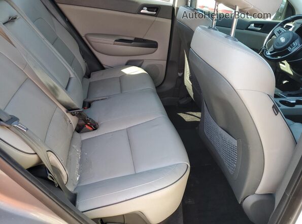 KNDPN3AC9H7161475 2017 KIA SPORTAGE Silver 