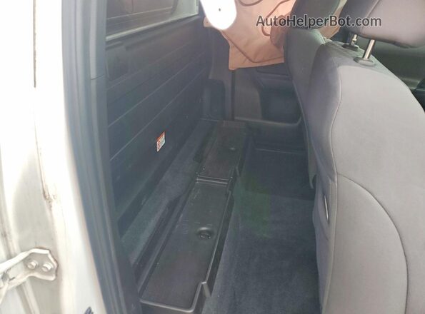 3TYRX5GN4PT083929 2023 TOYOTA TACOMA White Вид задньої частини салону