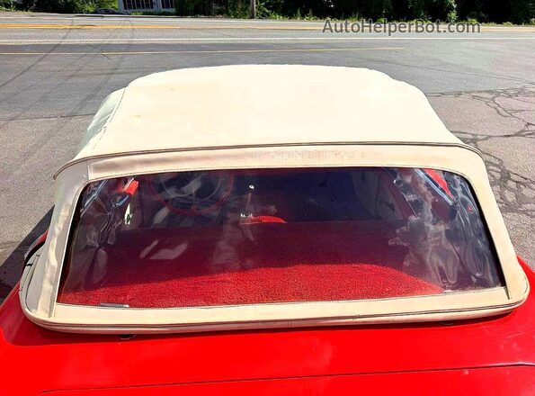 PGFH1660650000000 1956 FORD THUNDRBIRD Красный Вид подкапотного пространства