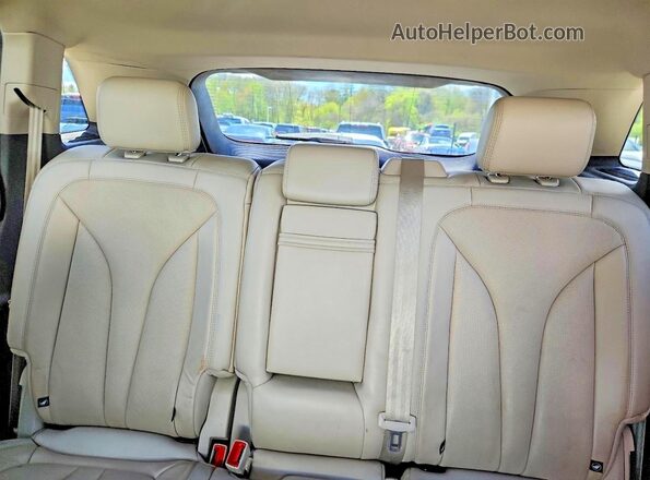 2LMPJ8LR1HBL50588 2017 LINCOLN MKX Белый Вид задней части салона