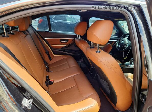 WBA8B9G54HNU50975 2017 BMW OTHER Black Սալոնի հետևի տեսք