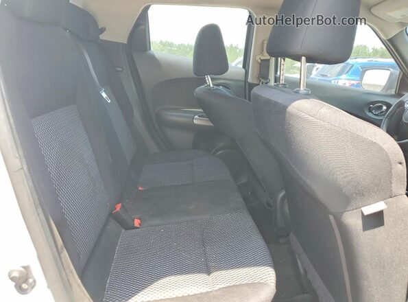 JN8AF5MR7GT609866 2016 NISSAN JUKE Silver Սալոնի հետևի տեսք