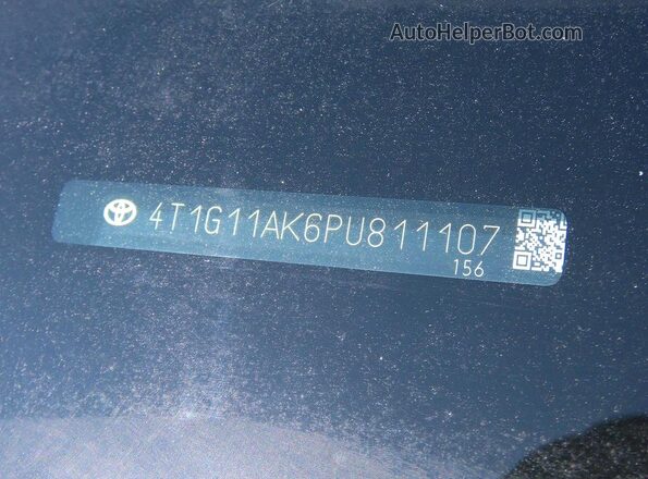 4T1G11AK6PU811107 2023 TOYOTA CAMRY White Widok wnętrza z tyłu
