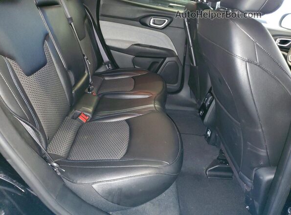 3C4NJDBN8RT603524 2024 JEEP COMPASS Black Вид підкапотного простору