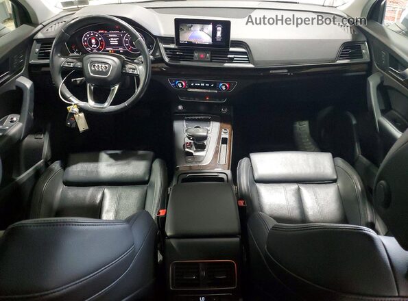 WA1BNAFY8J2239065 2018 AUDI Q5 Silver 