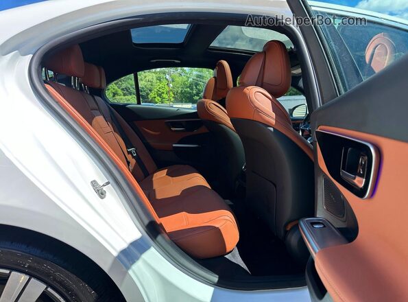 W1KAF4HB5SR283368 2025 MERCEDES-BENZ C-CLASS Белый Вид задних сидений