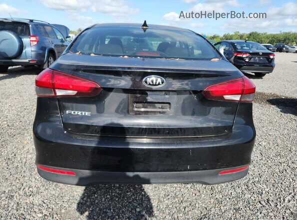 3KPFK4A78HE119103 2017 KIA FORTE Black წინა სალონის ხედი