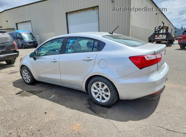 KNADM4A33H6026233 2017 KIA RIO Silver Trasero derecho