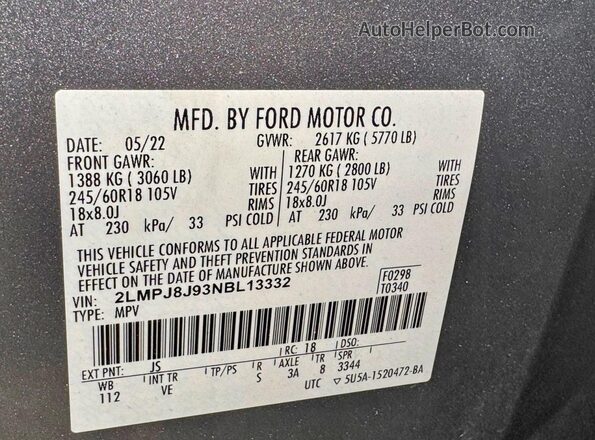 2LMPJ8J93NBL13332 2022 LINCOLN NAUTILUS Gray Rear seats view