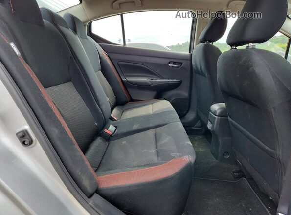 3N1CN8FV9RL881073 2024 NISSAN VERSA Silver 