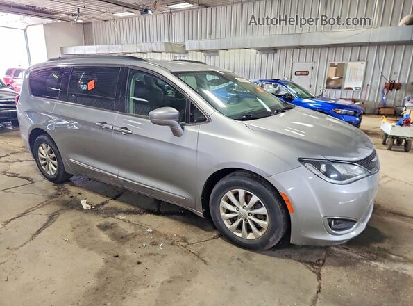 2C4RC1BG3HR539583 2017 CHRYSLER PACIFICA Silver წინა ხედი
