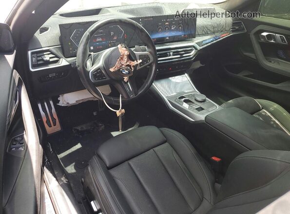3MW53CM02P8D62966 2023 BMW M2 White Սարքավորումների վահանակի տեսք