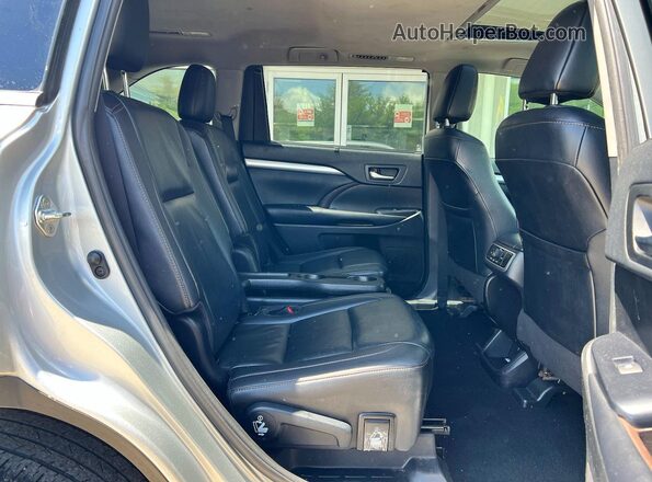5TDKZRFH8KS566312 2019 TOYOTA HIGHLANDER Silver 