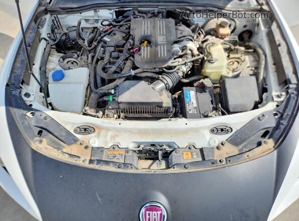 JC1NFAEK1J0137502 2018 FIAT 124 Двухцветный 