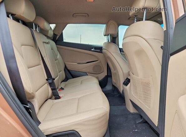 KM8J33A29GU175164 2016 HYUNDAI TUCSON Brown Вид задньої частини салону