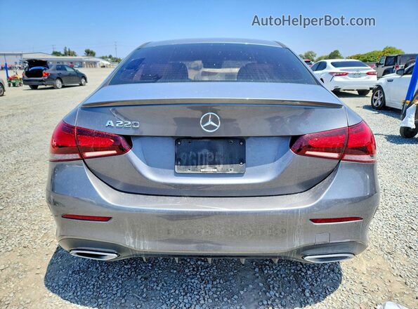 WDD3G4EB2KW000906 2019 MERCEDES-BENZ A Серый Вид салона спереди