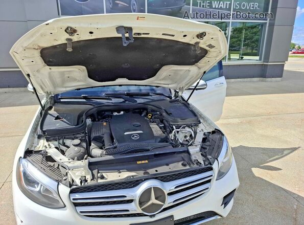 WDC0G4KB9KV141943 2019 MERCEDES-BENZ GLC-CLASS White Առջևի վահանակի տեսք