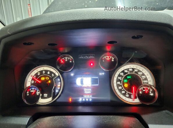 1C6RR7LM9GS344114 2016 RAM 1500 Black Vista de los asientos traseros