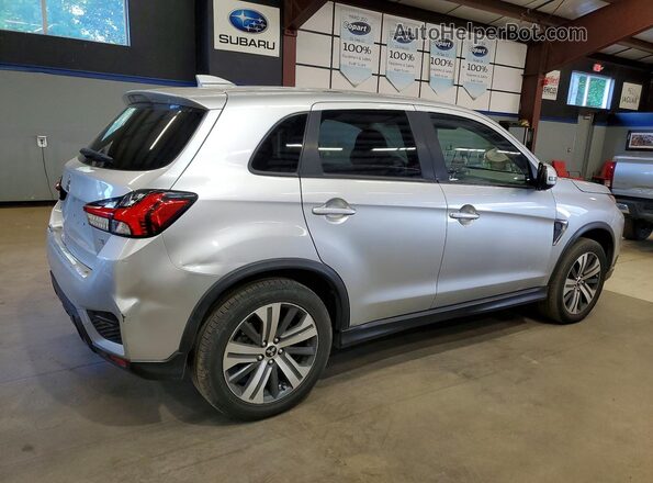 JA4ARUAU9MU022686 2021 MITSUBISHI OUTLANDER Silver 