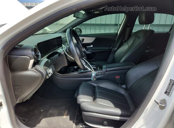 WDD3G4FB9KW002697 2019 MERCEDES-BENZ A Белый 