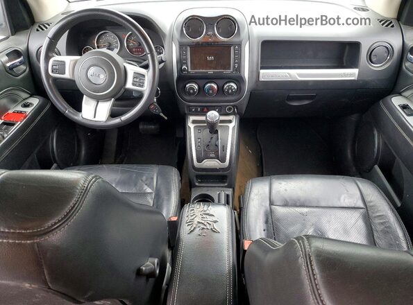 1C4NJDEB2GD581735 2016 JEEP COMPASS Silver ხელსაწყოთა პანელის ხედი