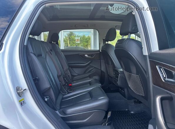 WA1LXAF70LD009548 2020 AUDI Q7 White 