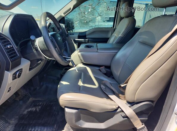 1FTEW1CP9JKC22142 2018 FORD F150 White Առջևի վահանակի տեսք