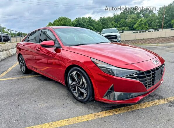 5NPLP4AG3PH103146 2023 HYUNDAI ELANTRA Red Widok z przodu