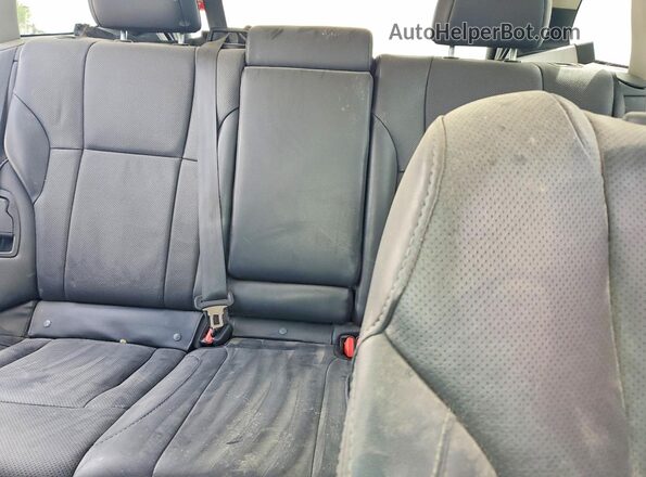 4S4BTANC0S3114635 2025 SUBARU OUTBACK White Вид задньої частини салону