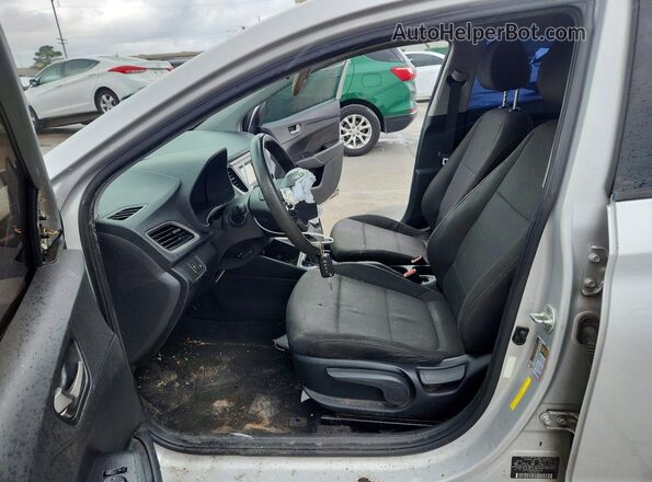 3KPC24A34KE047713 2019 HYUNDAI ACCENT Silver 