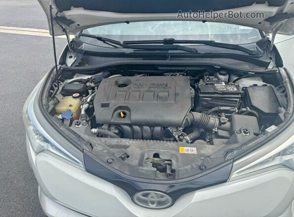 NMTKHMBX0JR023438 2018 TOYOTA C-HR Белый Вид панели приборов