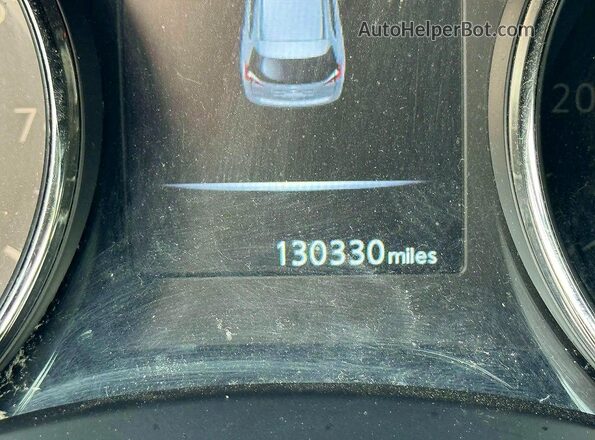 KNMAT2MV1HP566166 2017 NISSAN ROGUE Белый 