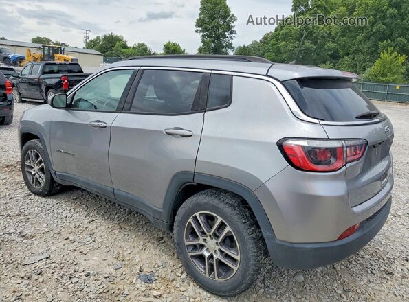 3C4NJCBB6JT286542 2018 JEEP COMPASS Silver Задня права чверть