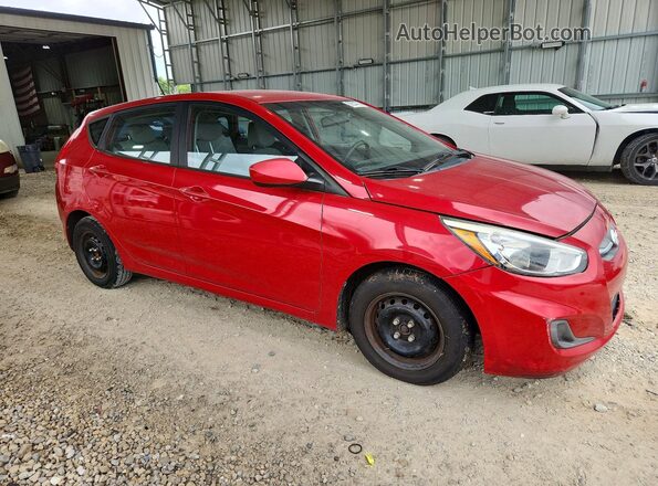 KMHCT5AE8GU262925 2016 HYUNDAI ACCENT Red Widok z przodu