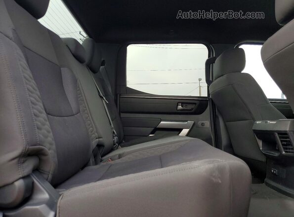 5TFLA5DB4TX361682 2026 TOYOTA TUNDRA Серебряный Вид задней части салона