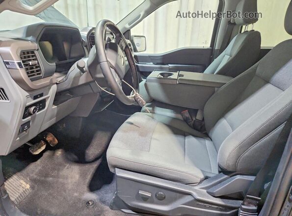 1FTEW3LP5SKE06698 2025 FORD F150 Black Widok wnętrza z przodu