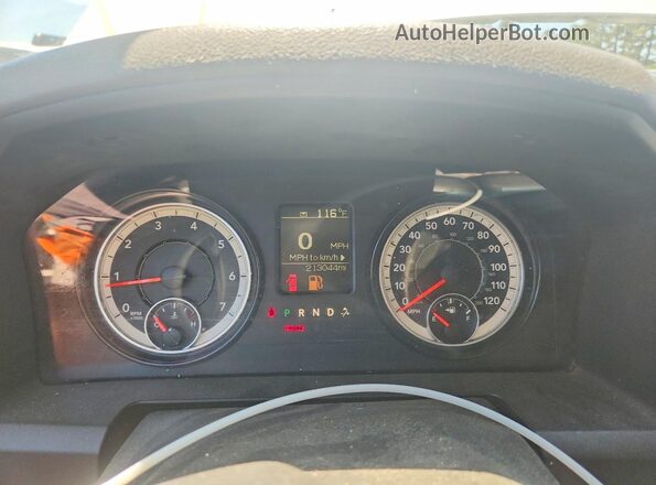 1C6RR6FG2KS603714 2019 RAM 1500 Белый Вид задних сидений