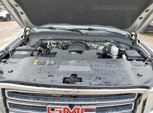 1GKS1BKC3JR238578 2018 GMC YUKON Silver 